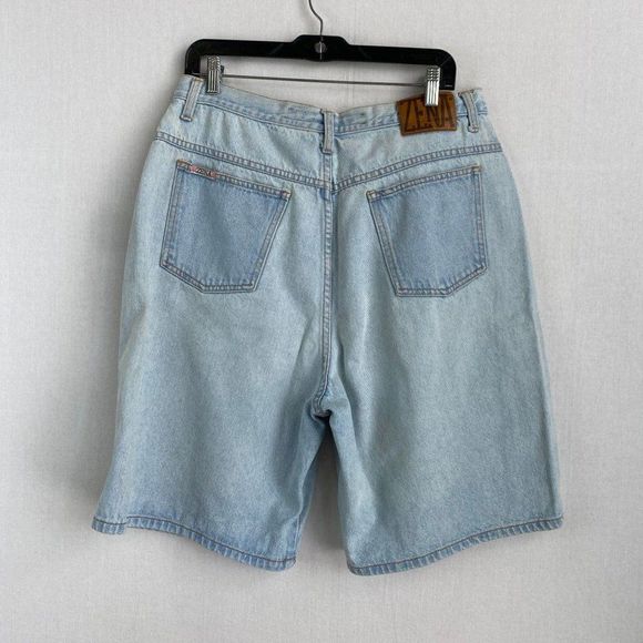 ZENA Vintage Light Washed Denim Short - Picture 7 of 10